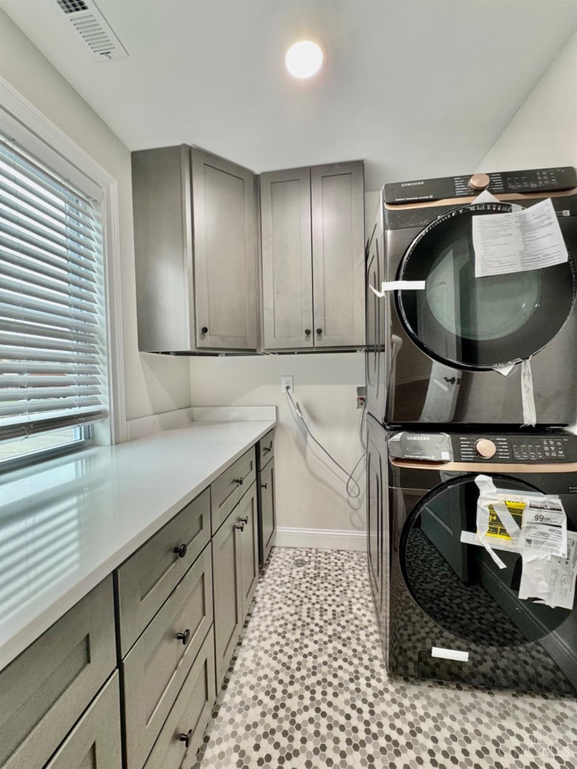 5721 Montgomery Road, Cincinnati, Ohio image 15