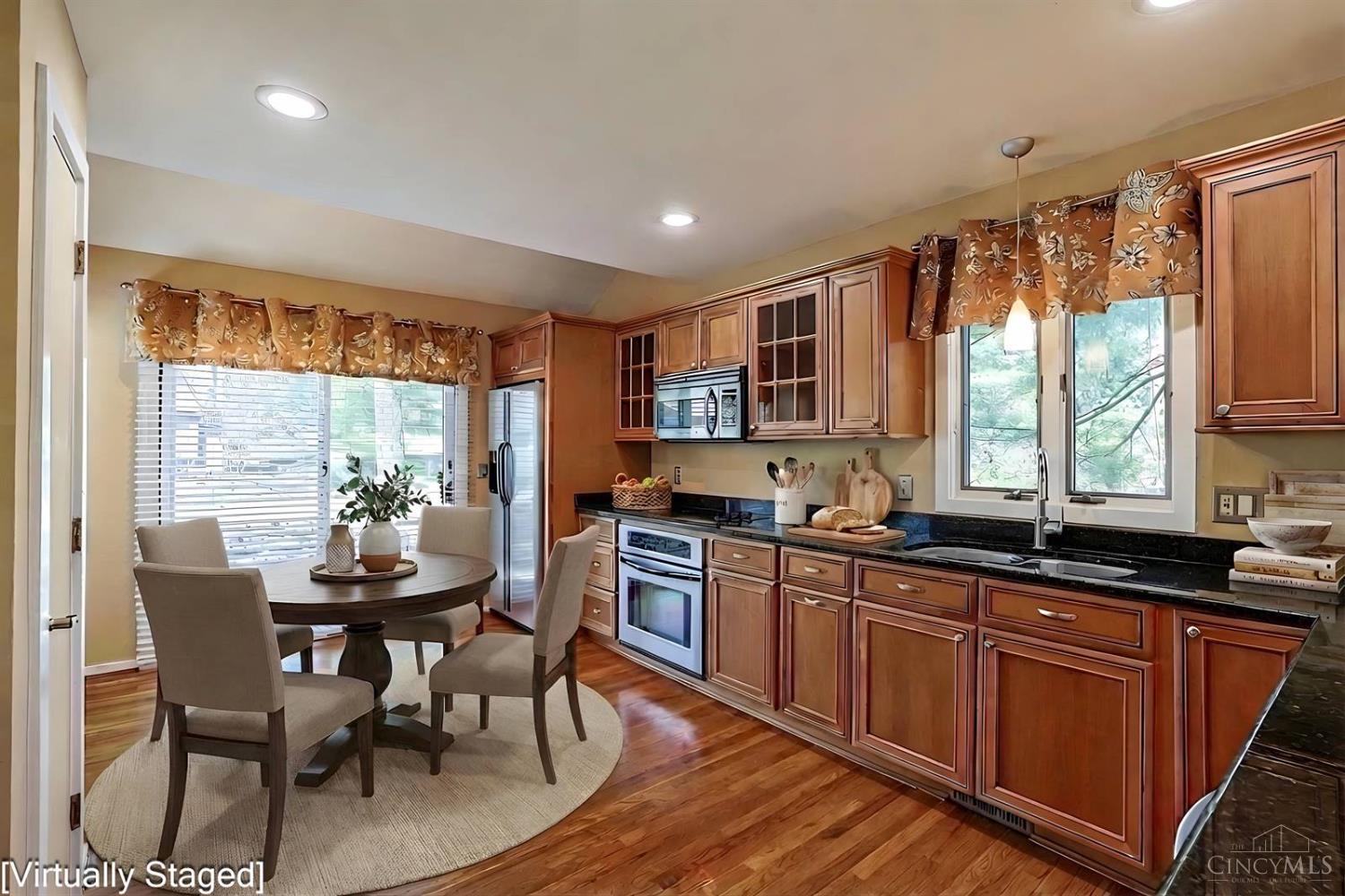 7 Falling Brook Lane