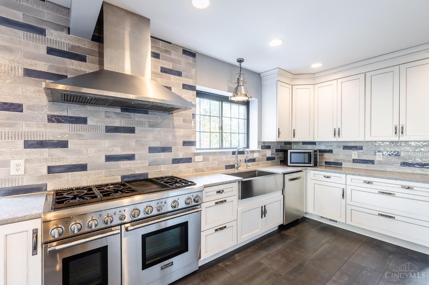 6270 Rogers Park Place