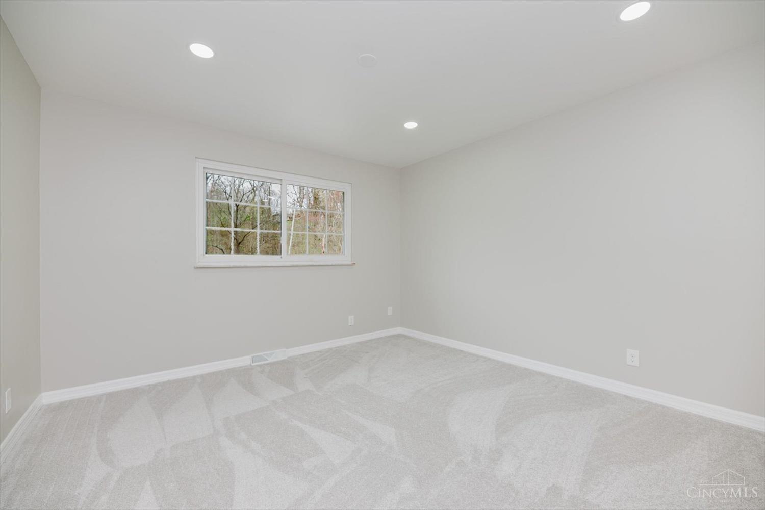 6169 Sheed Road, Green Township, Ohio image 14