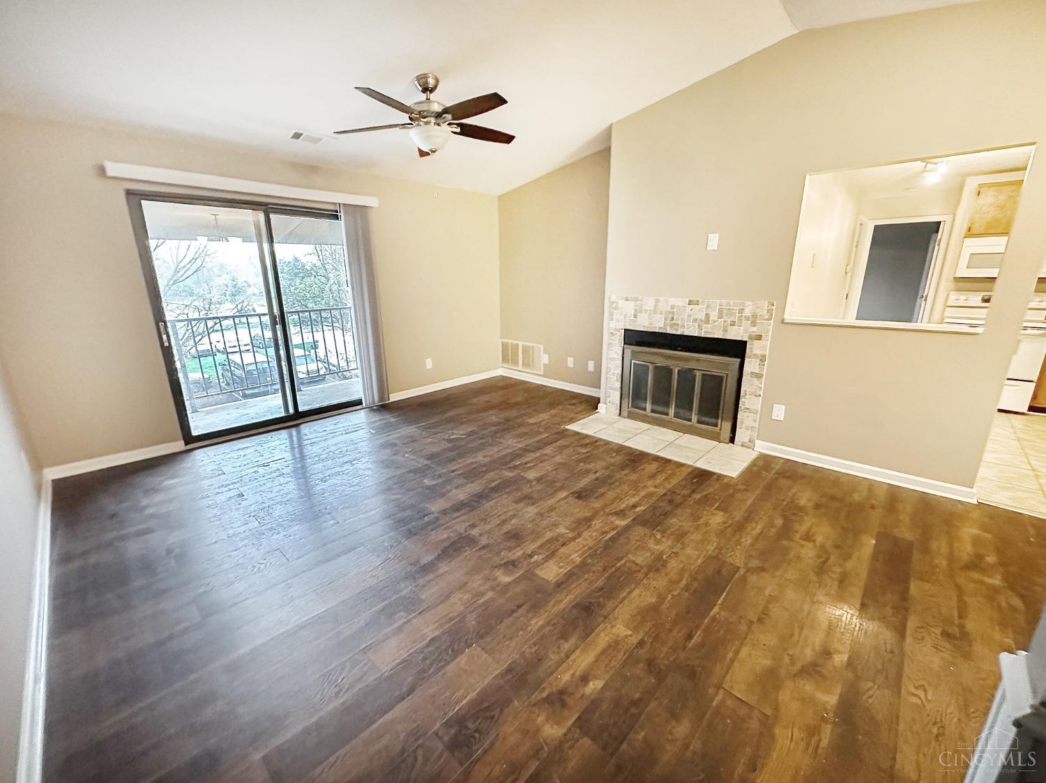 7214 Creekview Drive #9, Colerain Twp, Ohio image 4