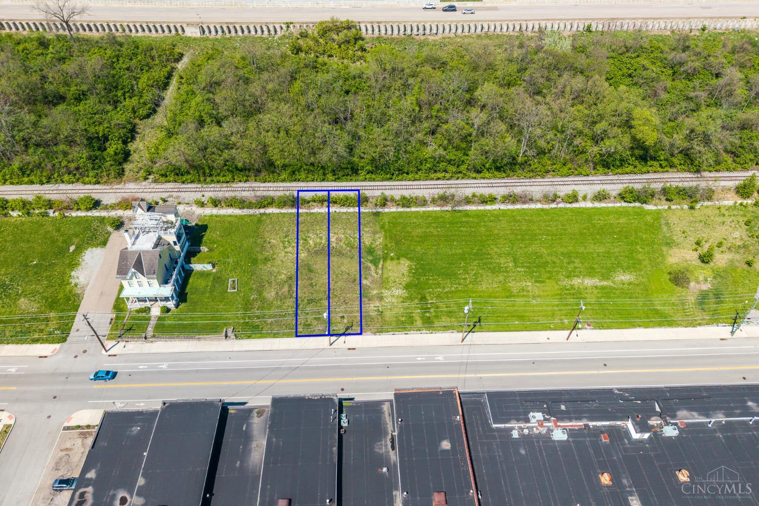 2008 Riverside Drive