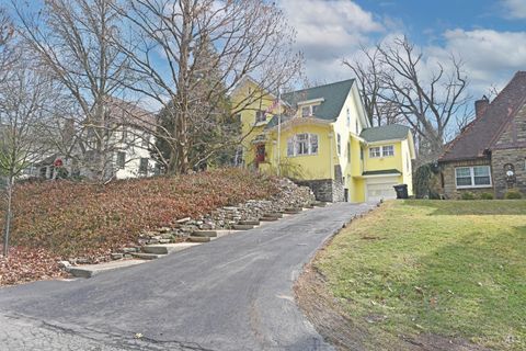 Photo of 741 Red Bud Avenue, Cincinnati, OH 45229 (MLS # 1869920)