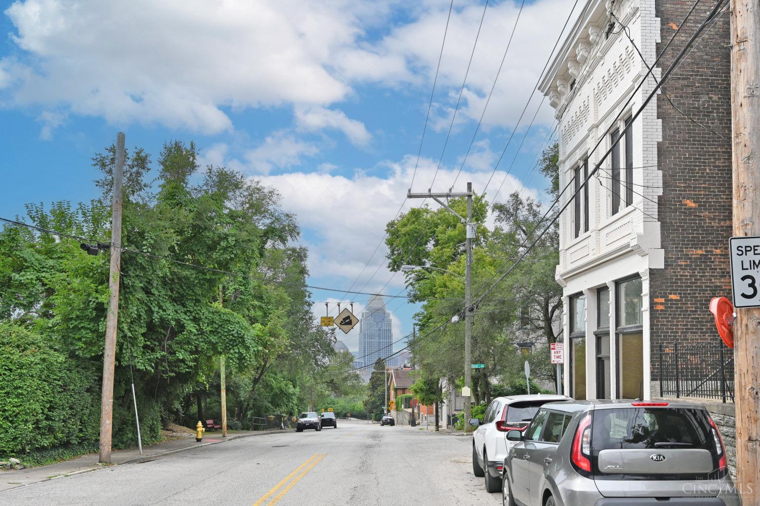 1715 Highland Avenue #2, Cincinnati, Ohio image 25