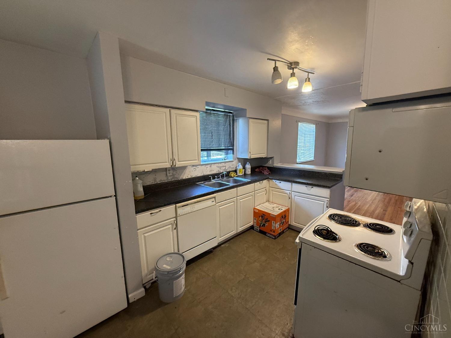 3740 Norwich Lane, Cincinnati, Ohio image 8