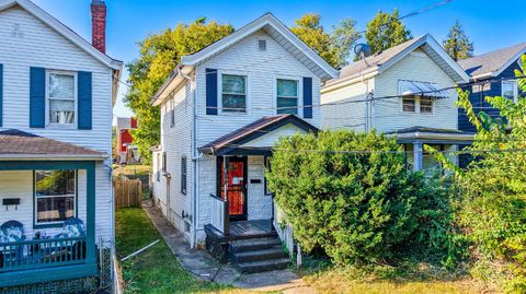 Photo of 1989 Kinney Avenue, Cincinnati, OH 45207 (MLS # 1855097)
