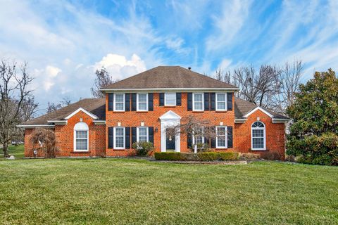 Photo of 818 FoxValley Court, Anderson Township, OH 45230 (MLS # 1869890)