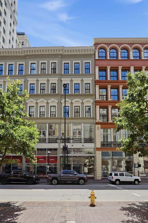 Condo For Sale - 15 W Fourth Street #202<br/> Cincinnati, OH 45202