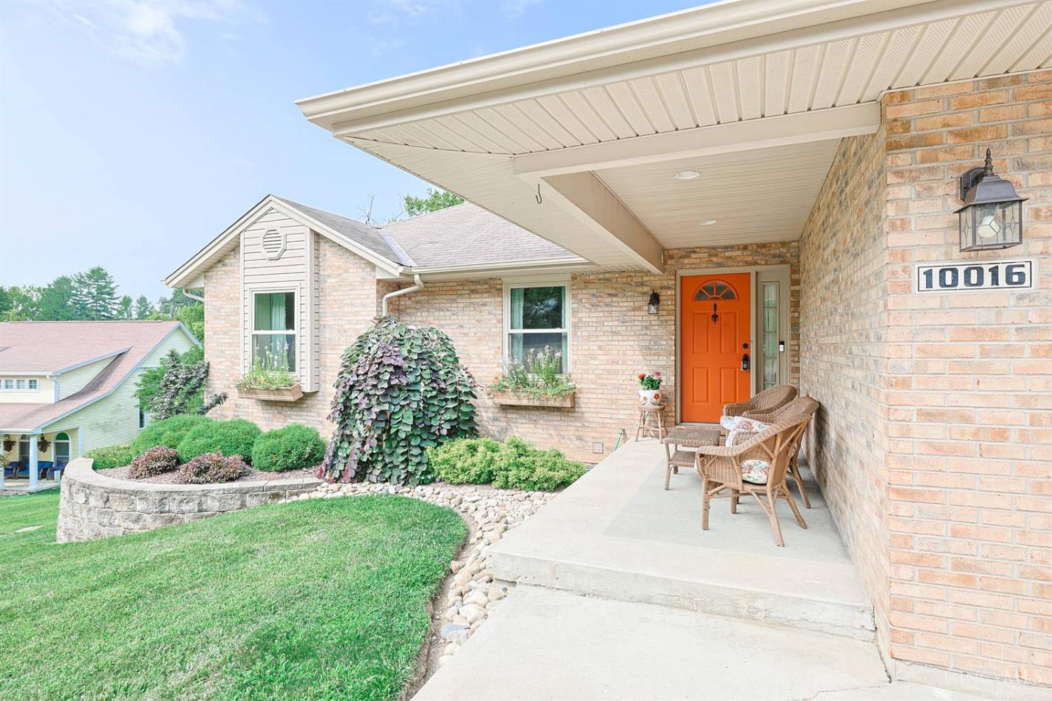 10016 Skyridge Drive