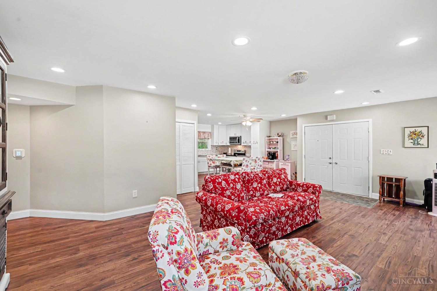 700 Eversole Road