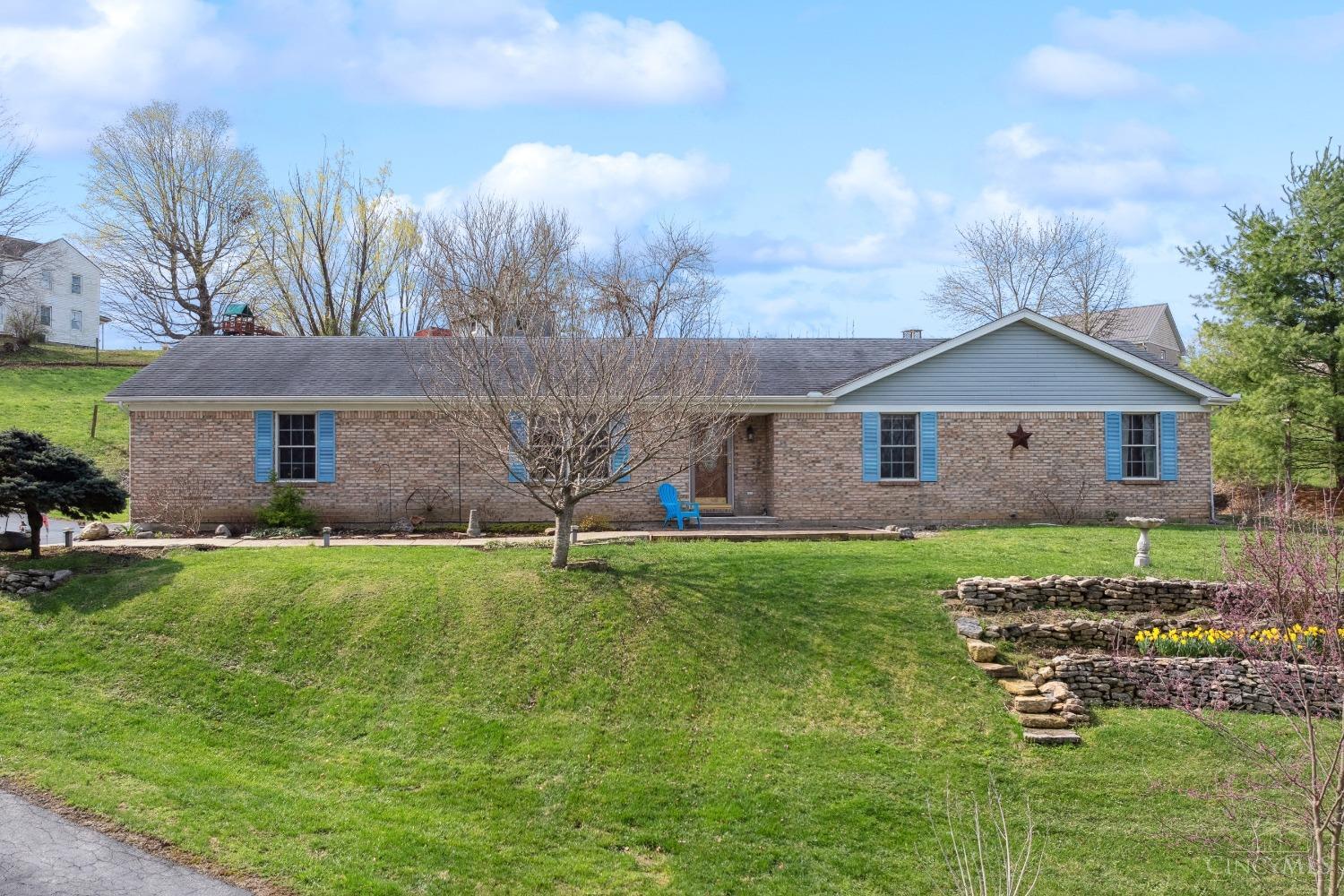 1697 S Clarksville Road, North Adams, Ohio image 2