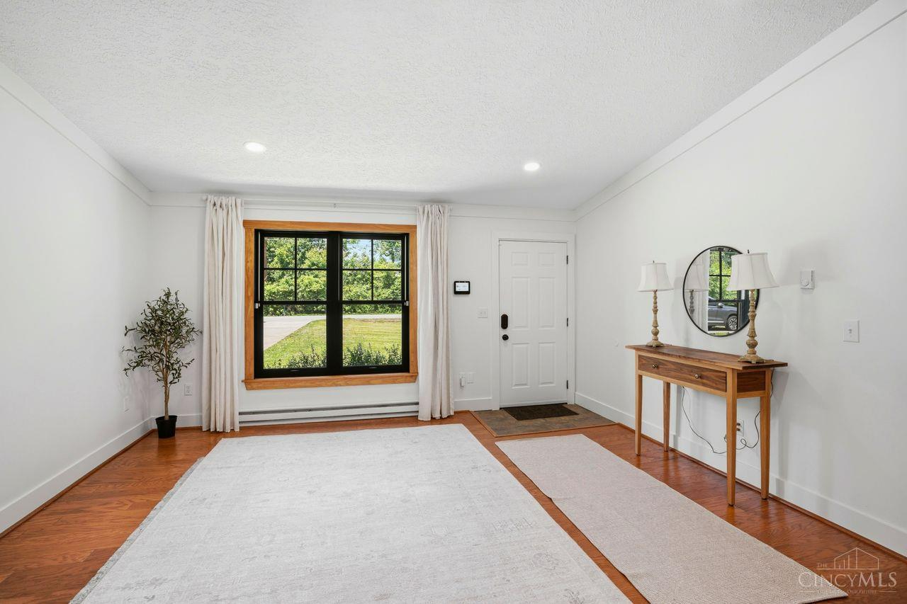 1643 Woodville Pike