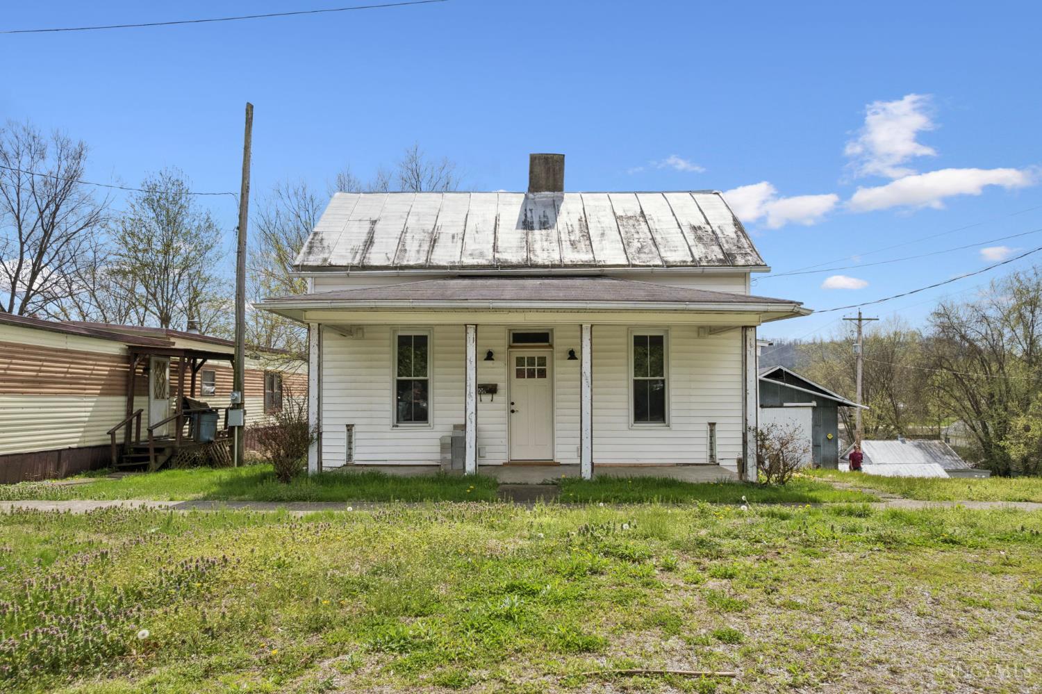 400 E Seventh Street