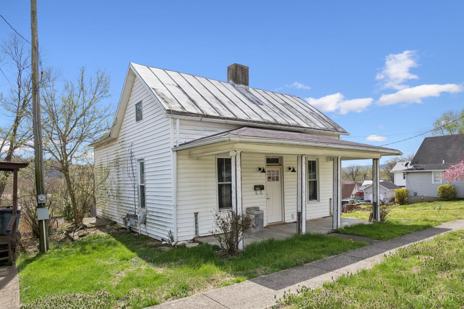 400 E Seventh Street