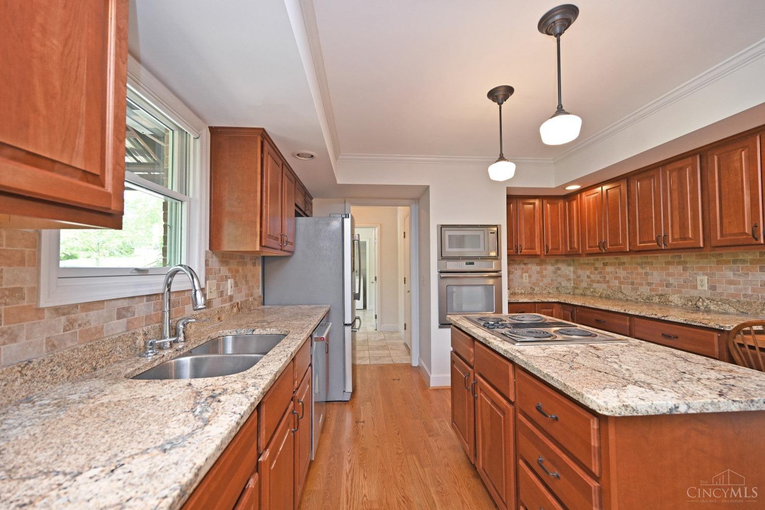 824 Woodscene Court, Anderson Twp, Ohio image 18