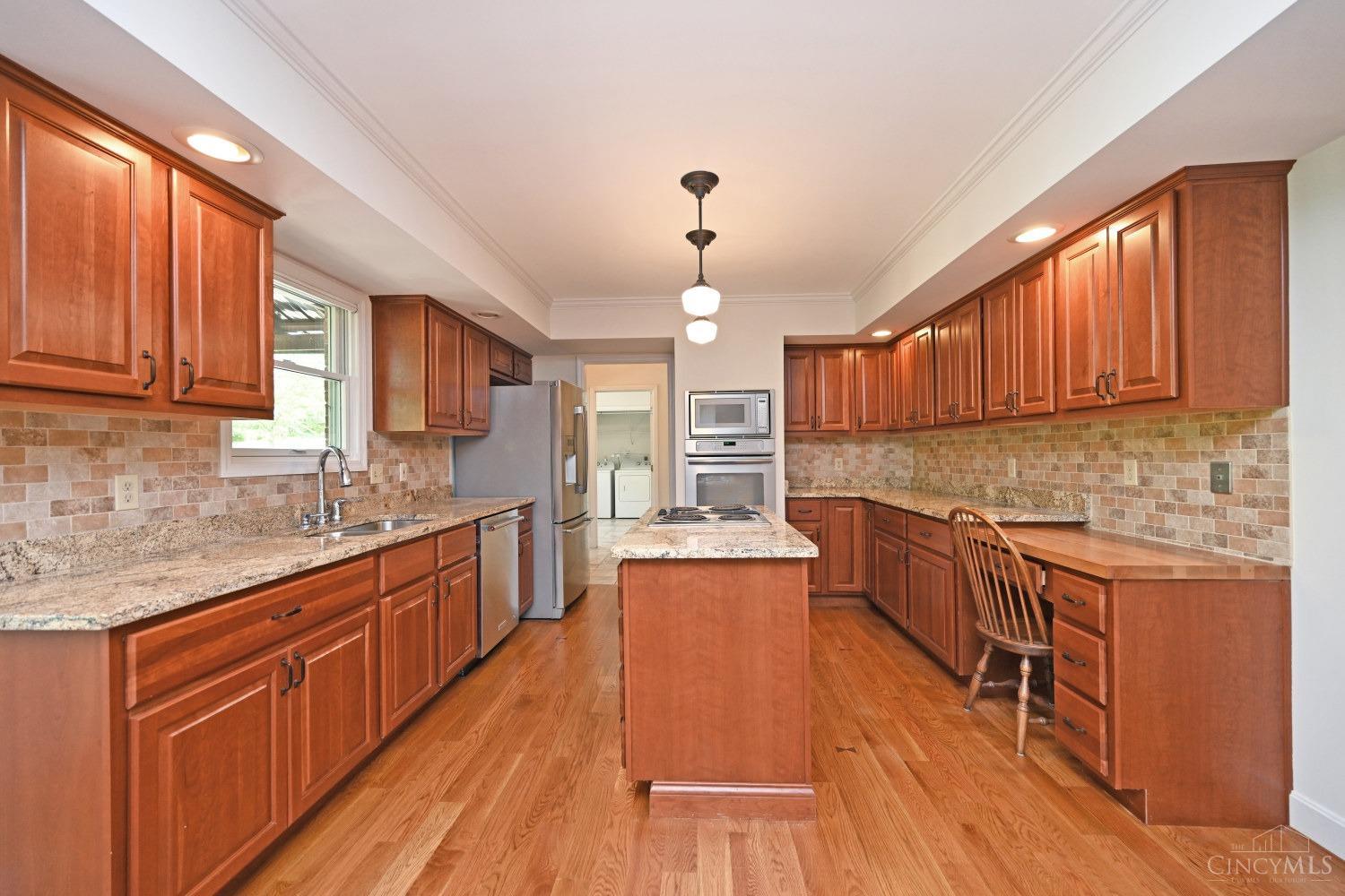 824 Woodscene Court, Anderson Twp, Ohio image 17