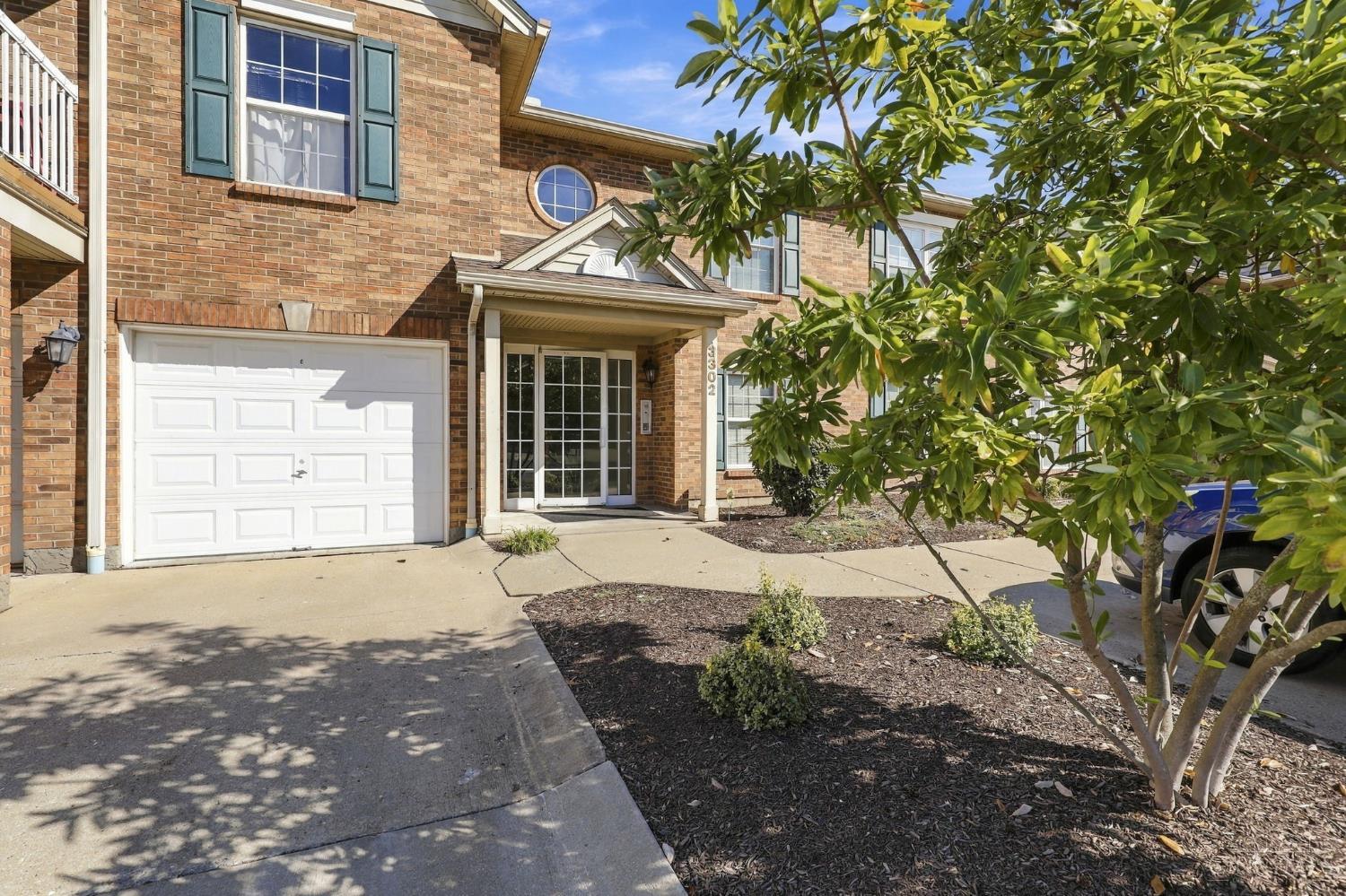 3302 Emerald Lakes Drive 6