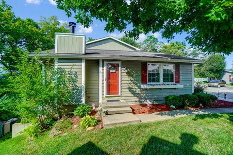 Photo of 21 Southhall Place, Fairfield, OH 45014 (MLS # 1889507)