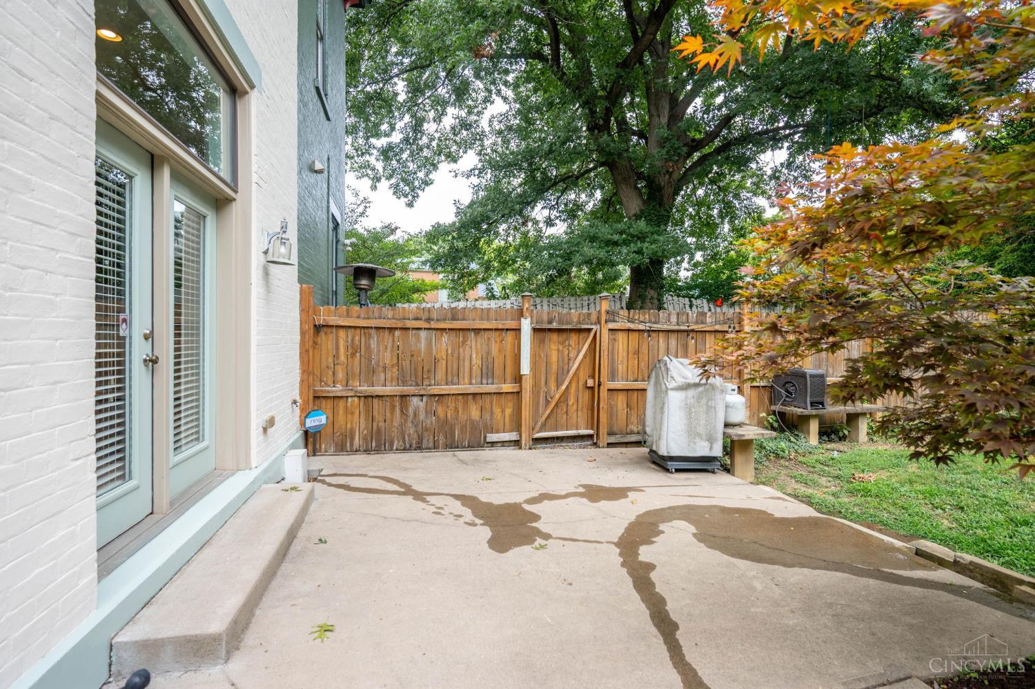 2656 Bellevue Avenue
