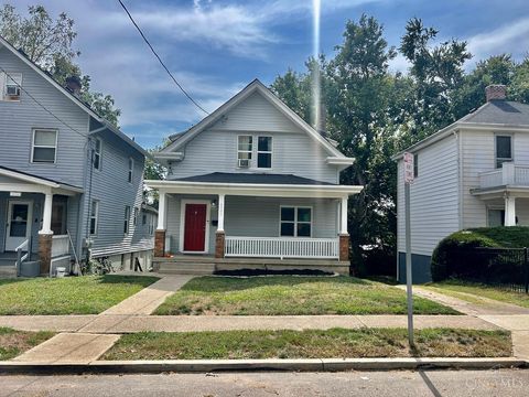 Photo of 6001 Bramble Avenue, Cincinnati, OH 45227 (MLS # 1855905)