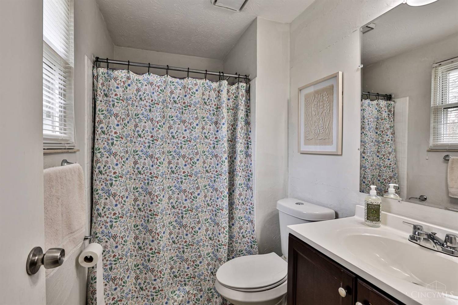 8143 Barret Road, West Chester, Ohio image 19