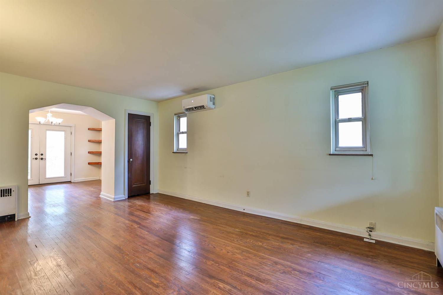 1615 Alcor Terrace, Cincinnati, Ohio image 4