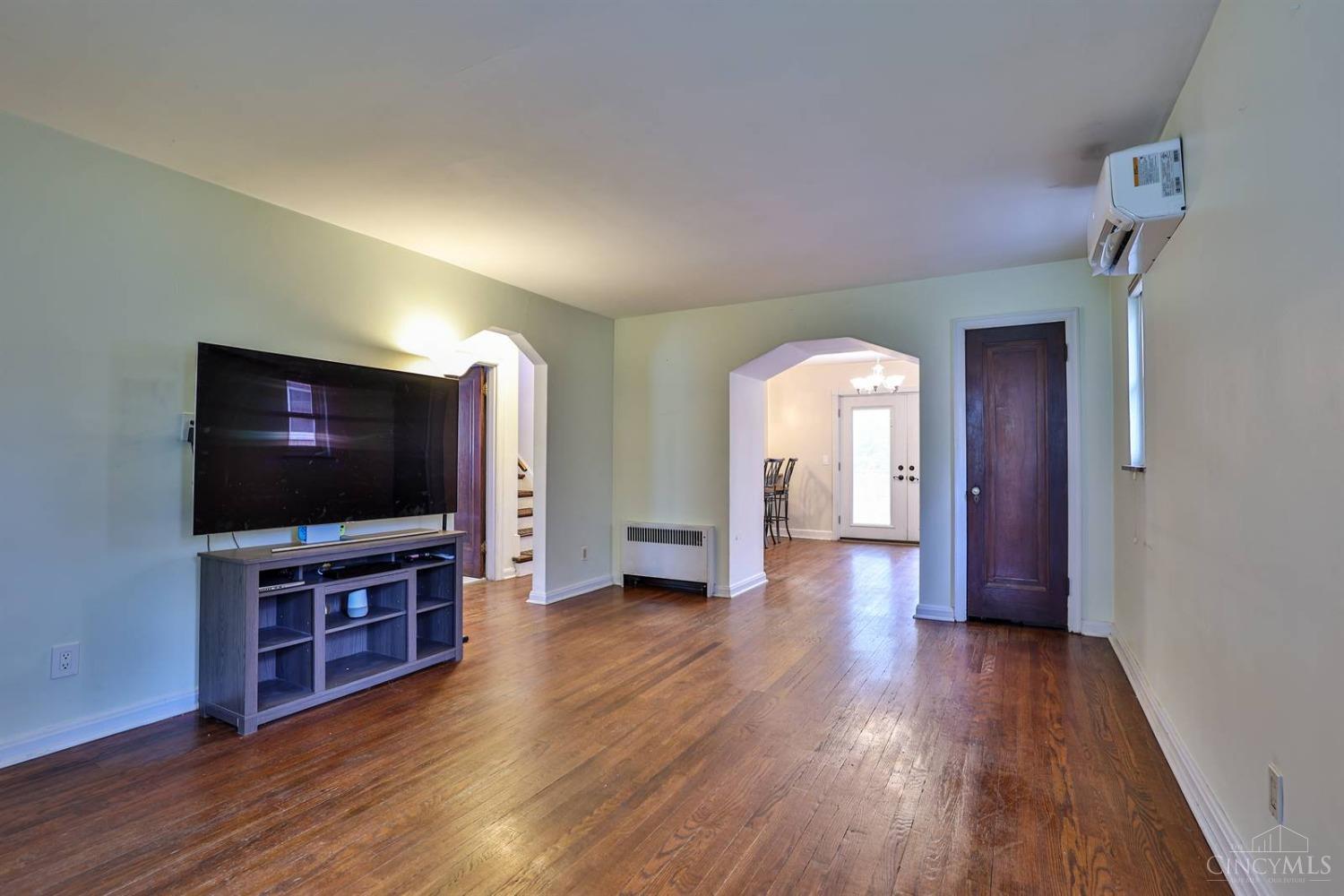 1615 Alcor Terrace, Cincinnati, Ohio image 6
