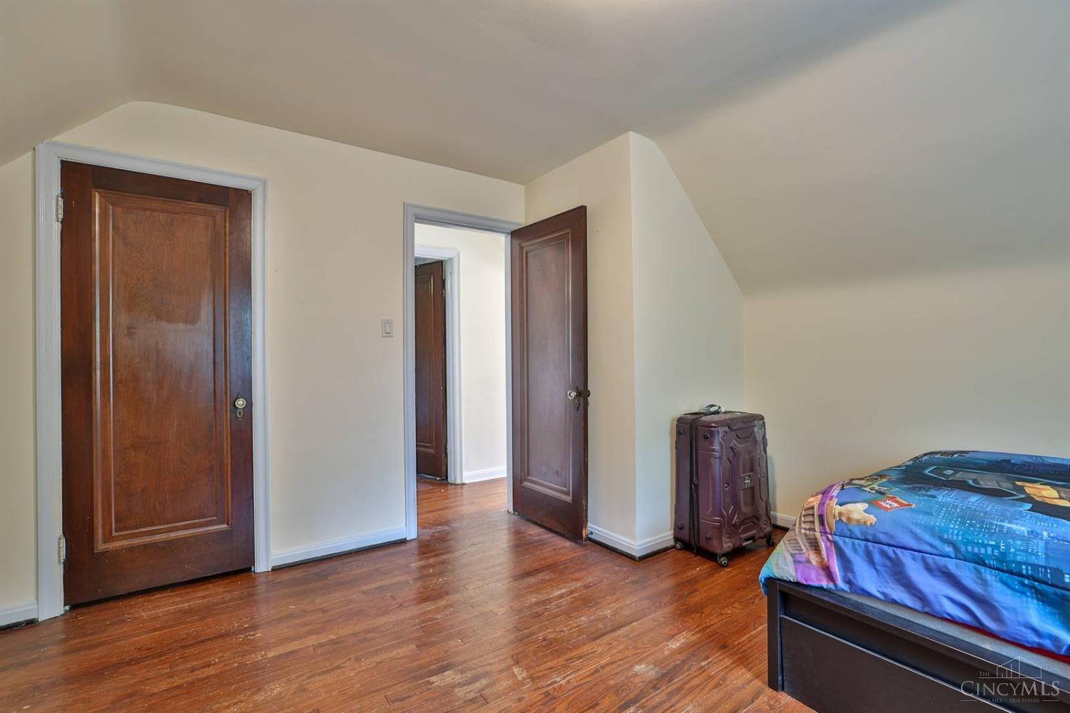 1615 Alcor Terrace, Cincinnati, Ohio image 18