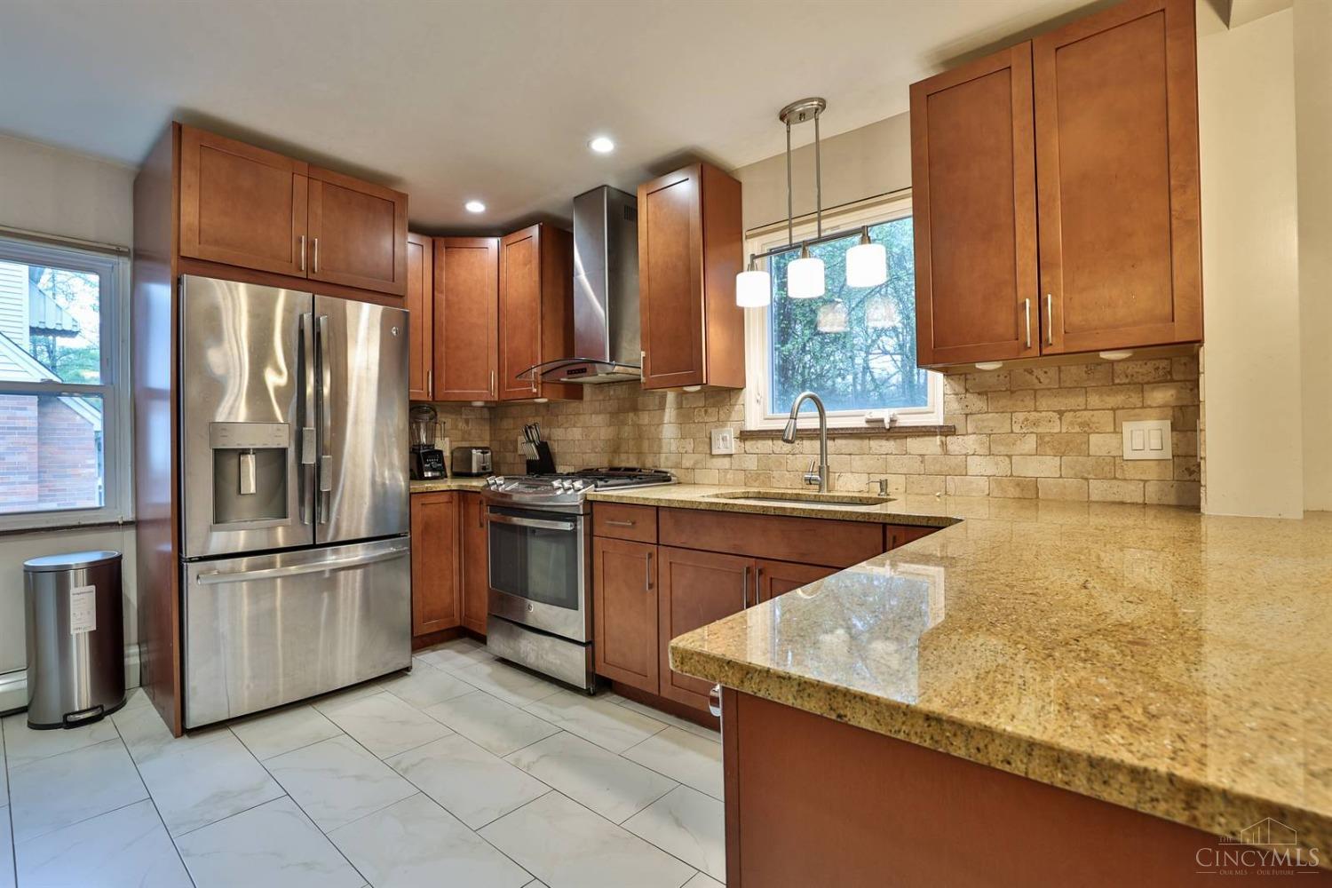 1615 Alcor Terrace, Cincinnati, Ohio image 9