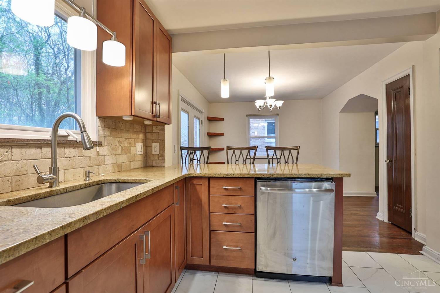 1615 Alcor Terrace, Cincinnati, Ohio image 13