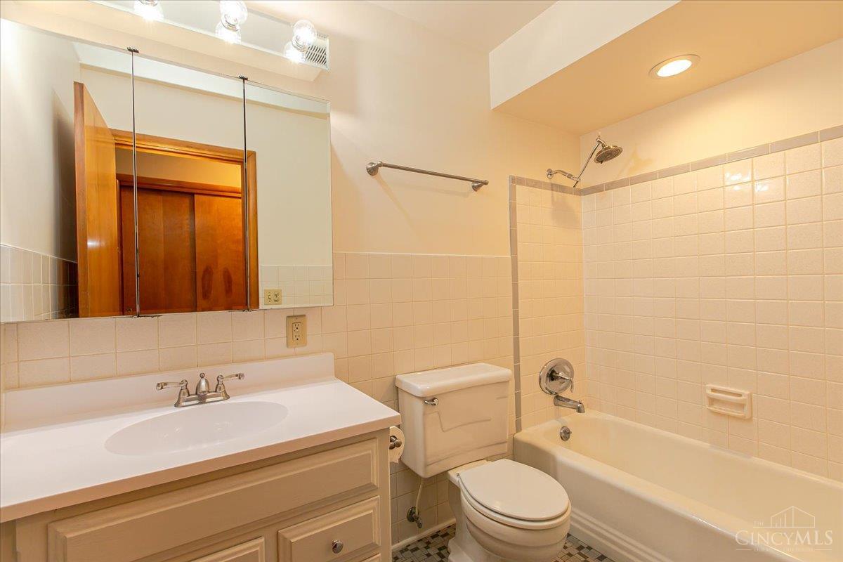 290 Reister Drive, Hamilton, Ohio image 18