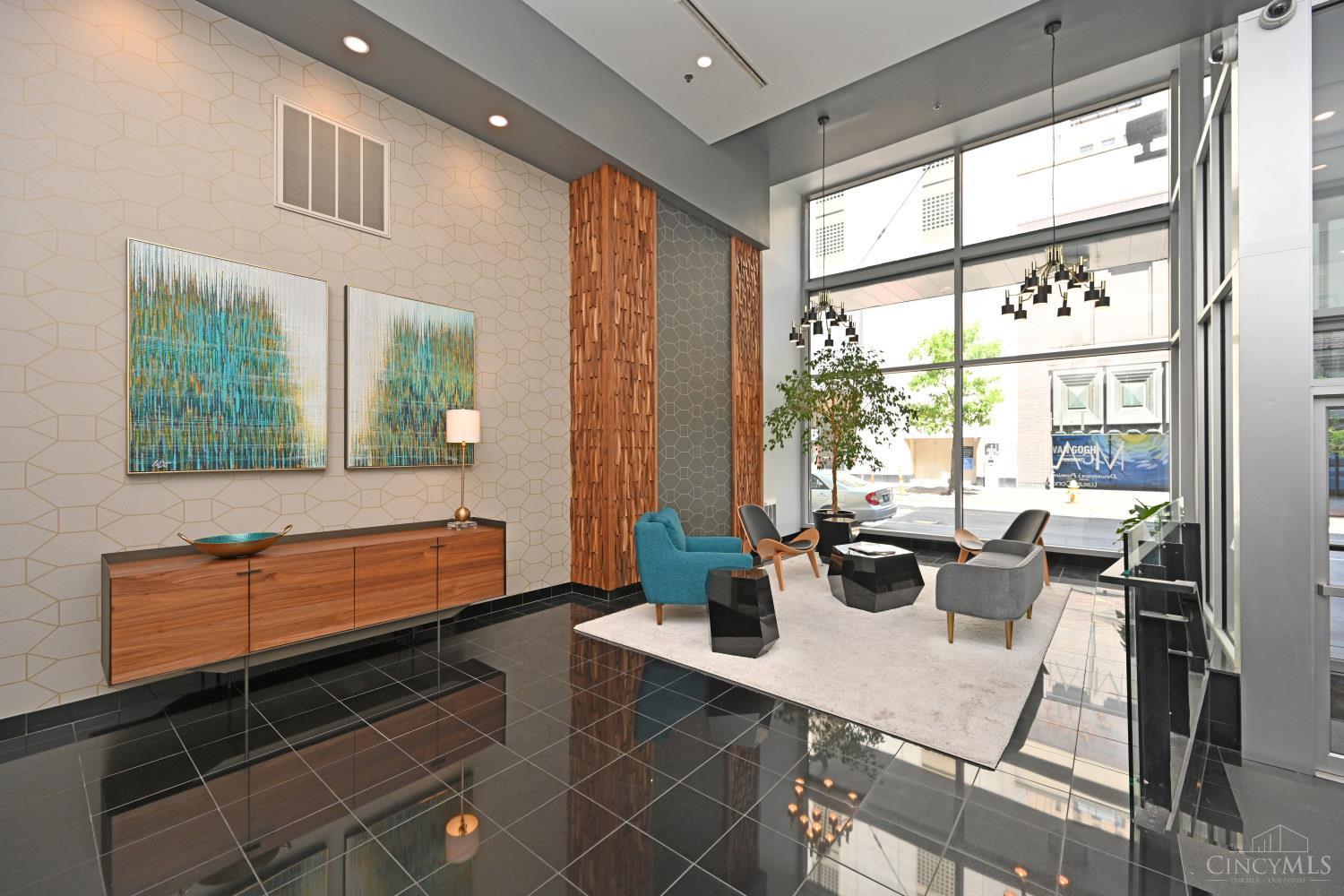 15 W Fourth Street 406