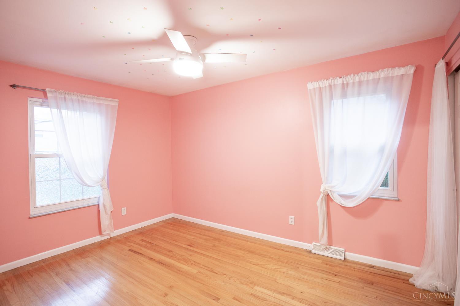 6596 S Oak Knoll Drive, Cincinnati, Ohio image 17