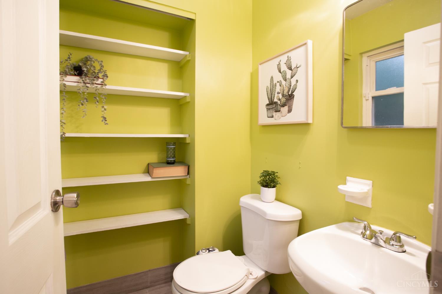 6596 S Oak Knoll Drive, Cincinnati, Ohio image 14