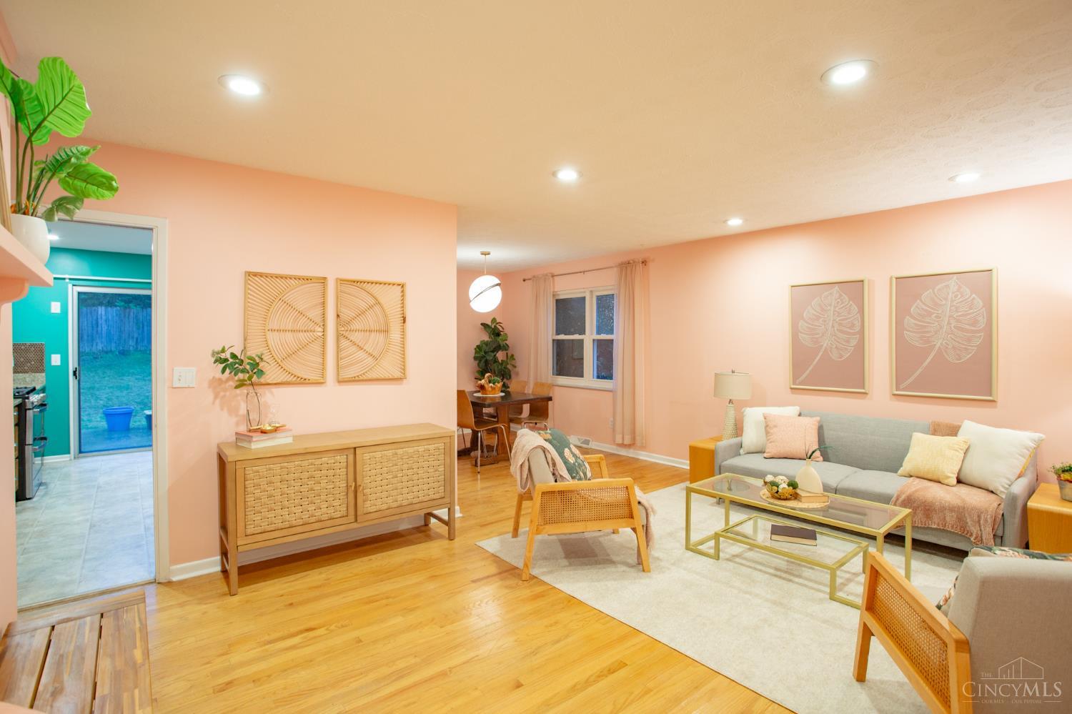 6596 S Oak Knoll Drive, Cincinnati, Ohio image 6