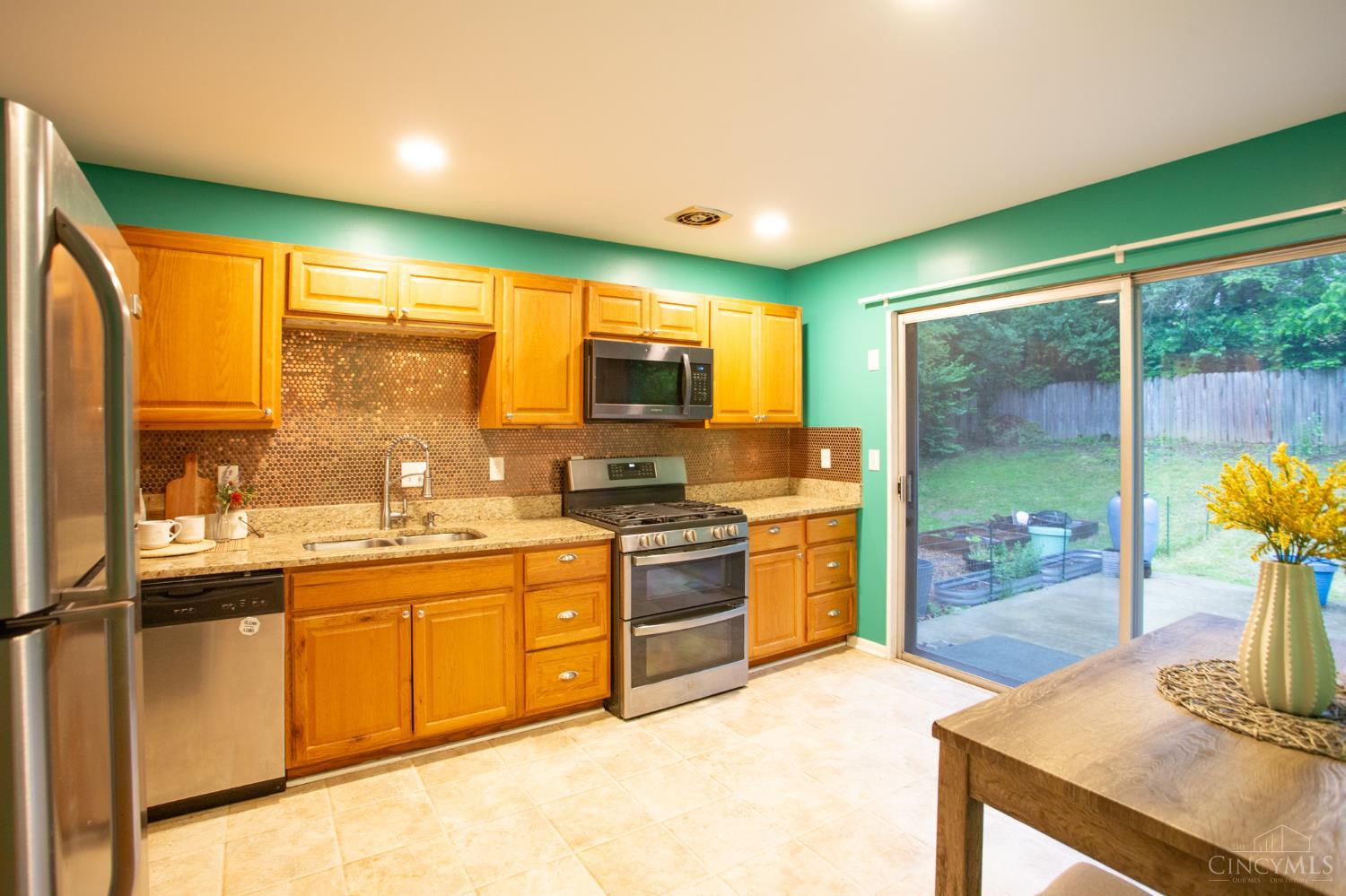 6596 S Oak Knoll Drive, Cincinnati, Ohio image 8