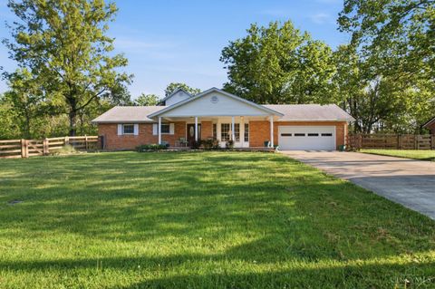 Photo of 82 Williams Drive, Georgetown, OH 45121 (MLS # 1876469)
