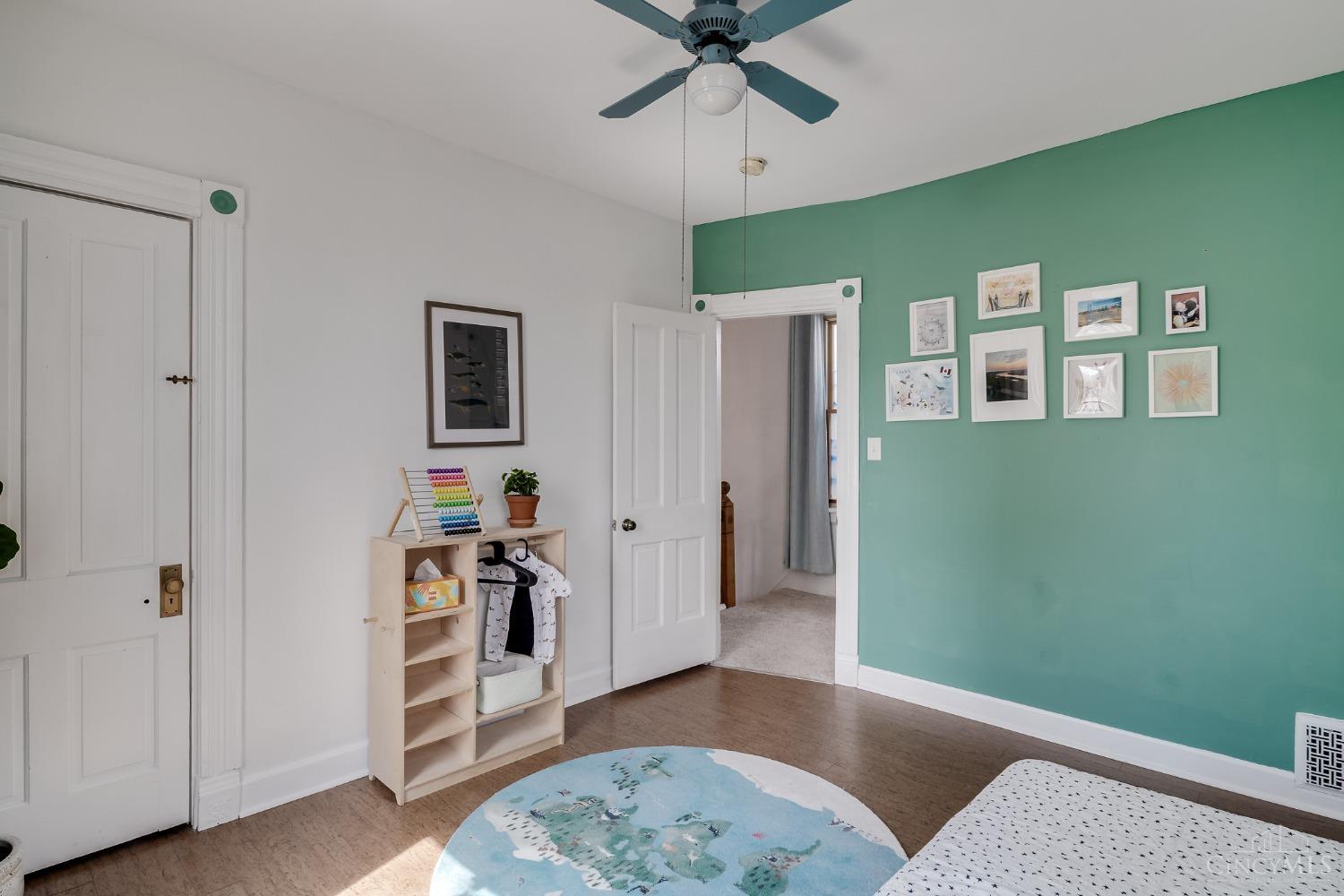 2210 Kemper Lane, Cincinnati, Ohio image 34