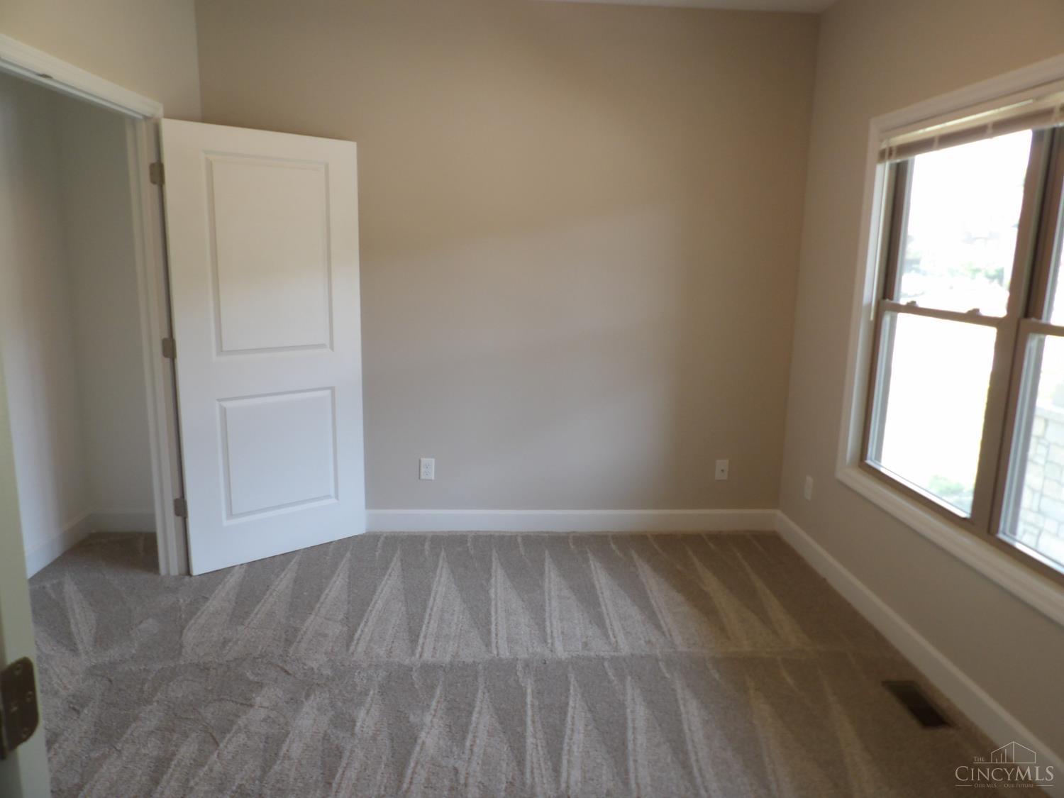 6725 Daniels Walk, Cincinnati, Ohio image 8