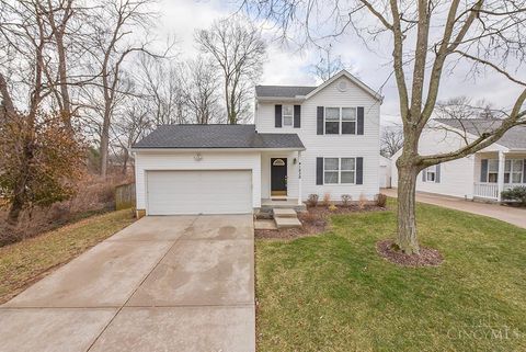 Photo of 1838 Coralberry Court, Cincinnati, OH 45230 (MLS # 1865188)