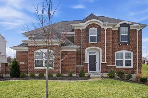 Photo of 2759 Buckridge Drive, Cincinnati, OH 45233 (MLS # 1871501)