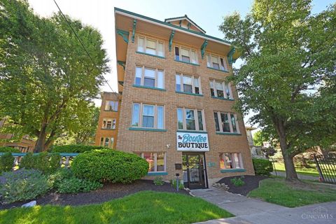Photo of 3896 Reading Road #Z, Cincinnati, OH 45229 (MLS # 1858029)