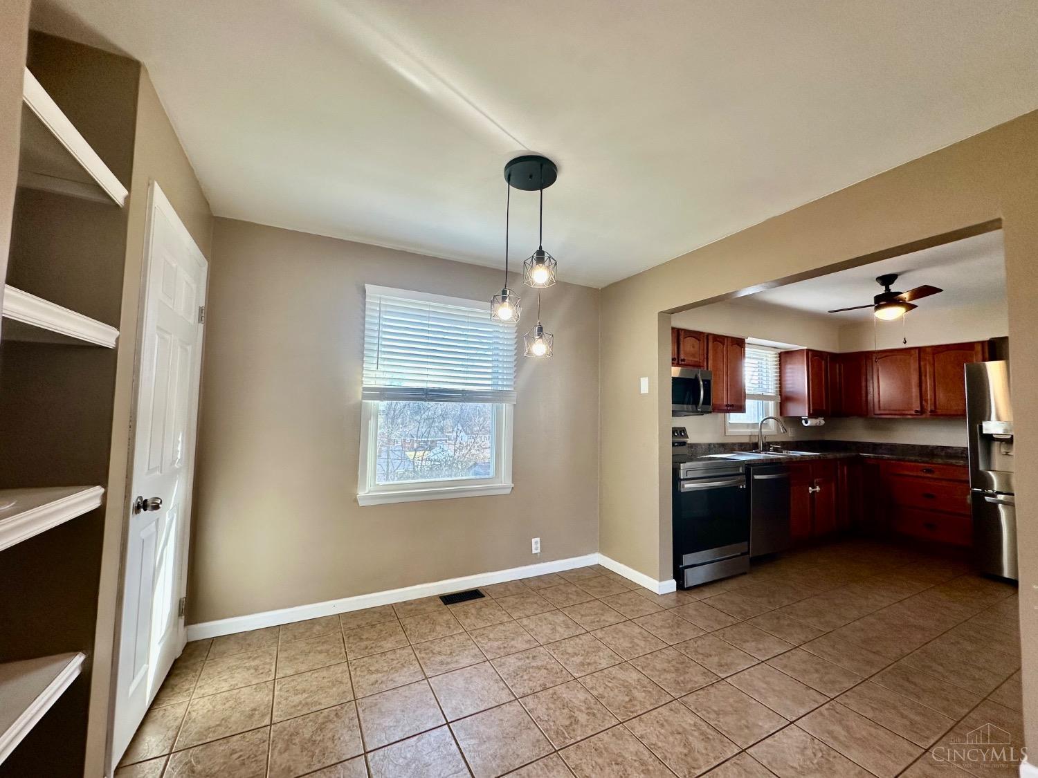 771 Fairhaven Drive, Hamilton, Ohio image 5