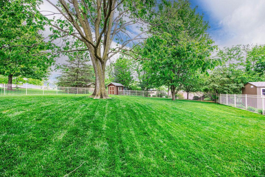 150 Lemonwood Court, Springboro, Ohio image 28