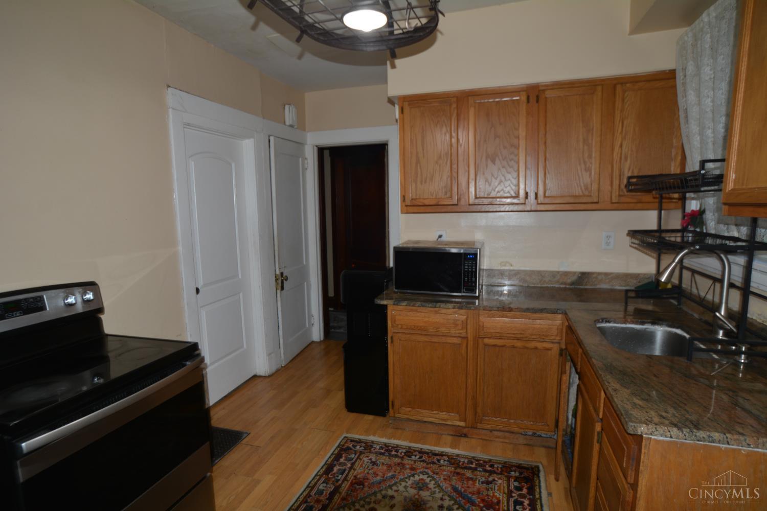 11122 Main Street