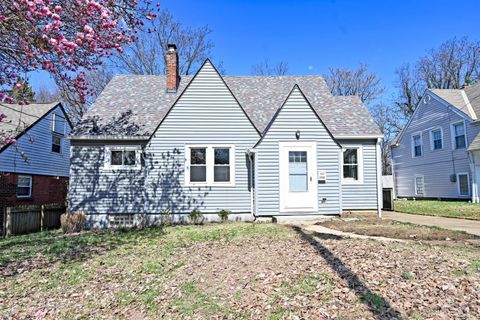 Photo of 2436 Bremont Avenue, Cincinnati, OH 45237 (MLS # 1871567)