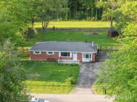 Photo of 3490 Townsley Drive, Deerfield Township, OH 45140 (MLS # 1876782)