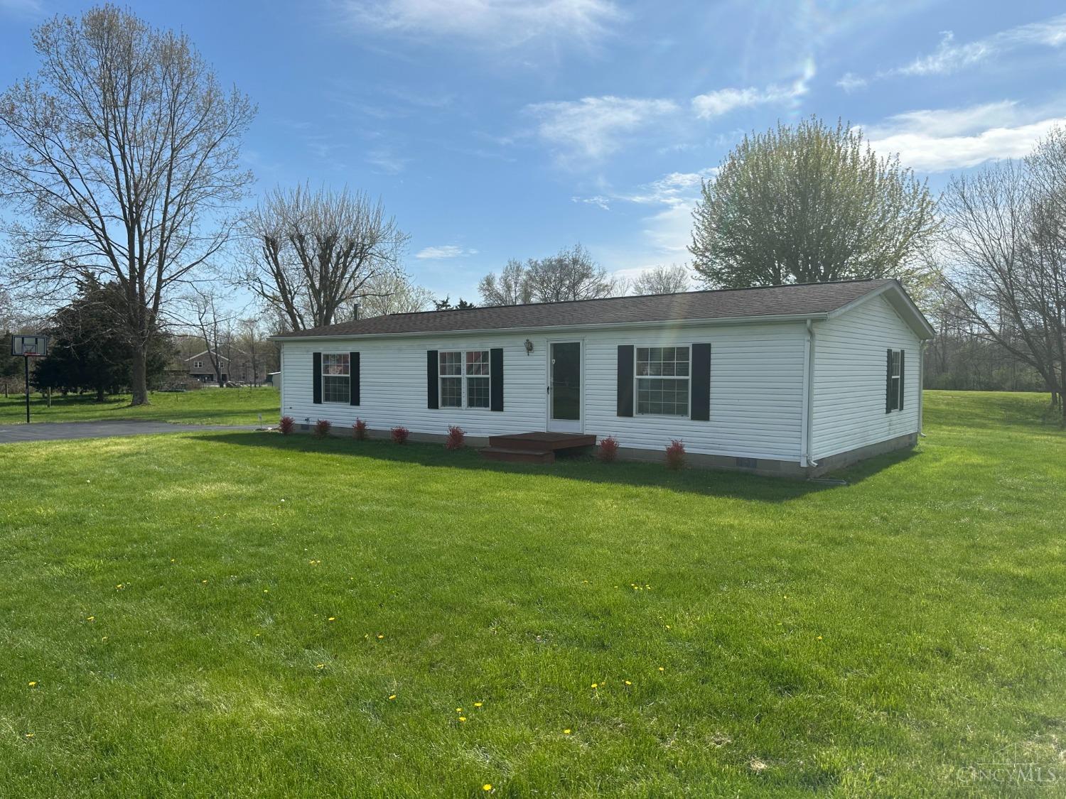 6997 Hill Road, Hillsboro, Ohio image 23