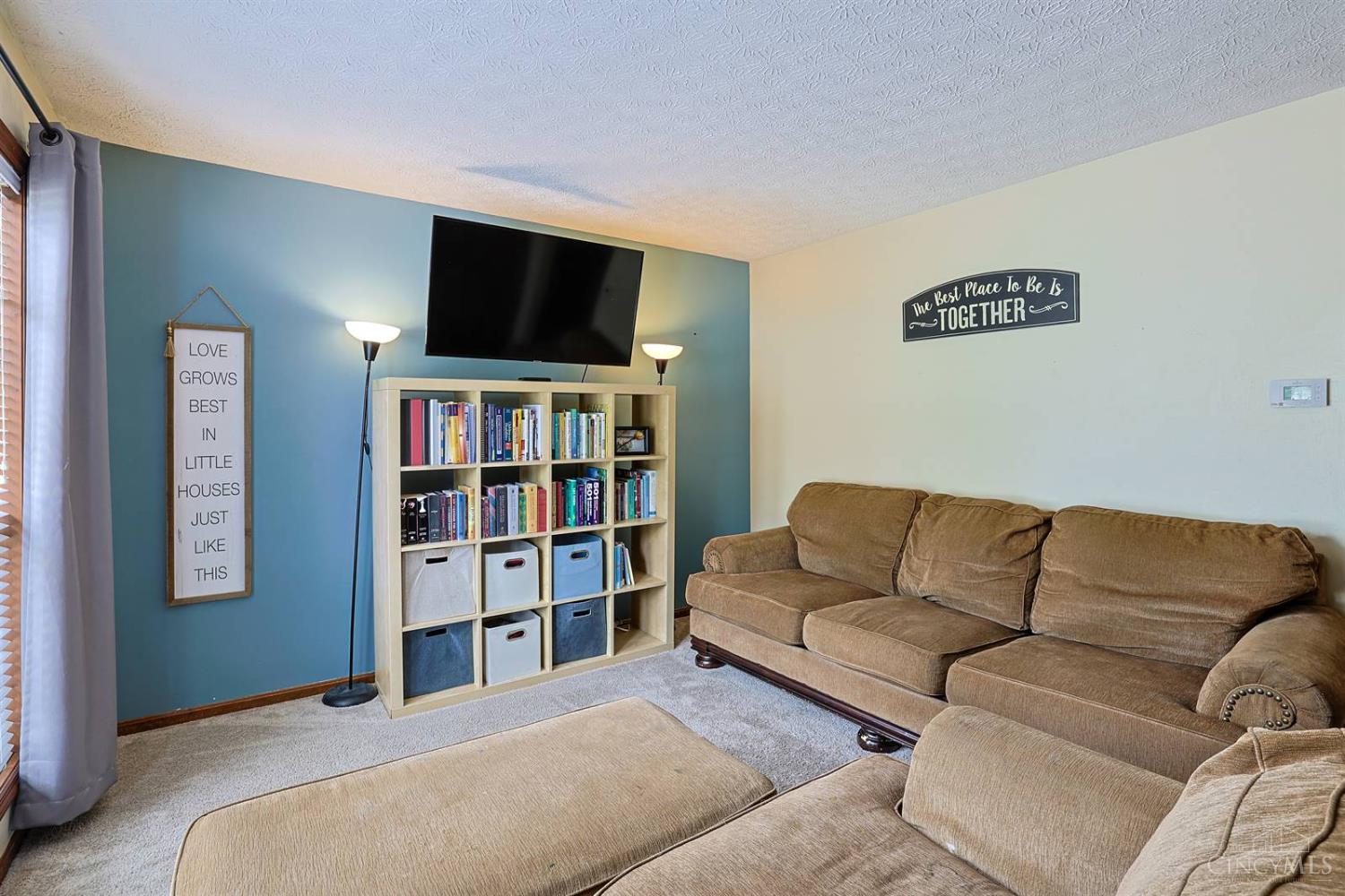 3863 Schroeder Drive