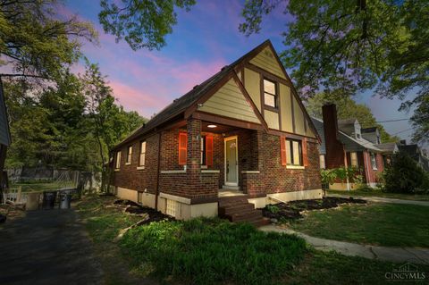 Photo of 5642 Surrey Avenue, Green Township, OH 45248 (MLS # 1879948)
